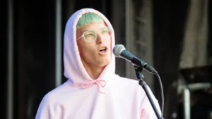 Gus Dapperton